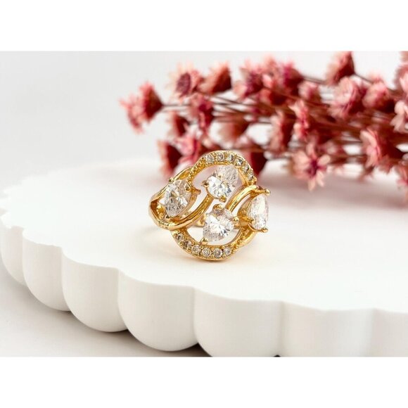 Pear Cut CZ Gemstone Swirl | Art Nouveau Vintage Gold Tail Ring - sz 8.75 - Picture 8 of 10